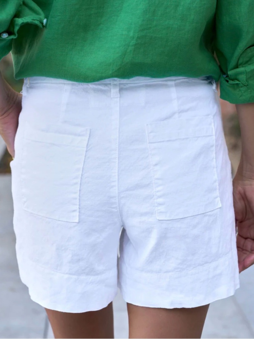 Frank & Eileen WATERFORD 4.5" Walking Short in White—BEAUTIFUL!! Like new! 4 - Picture 3 of 10
